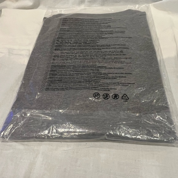 Ralph Lauren Classic Fit Tshirt - Picture 6 of 7